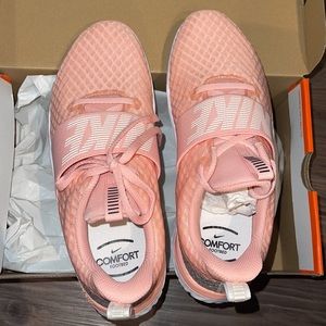 𝐍𝐈𝐊𝐄 𝐑𝐄𝐍𝐄𝐖 𝐈𝐍-𝐒𝐄𝐀𝐒𝐎𝐍 (𝐖𝐎𝐌𝐄𝐍𝐒)